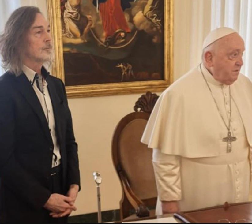  изображение для новости Nikas Safronov meets with the Pope