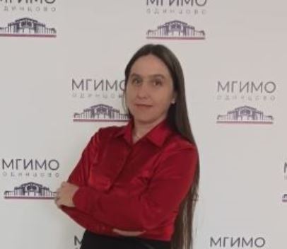  изображение для новости Доцент УлГУ Жанна Дюльдина представила доклад на научной конференции в МГИМО