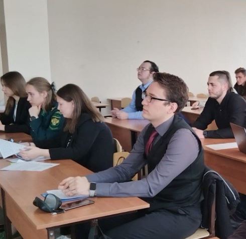  изображение для новости В УлГУ обсудили проблемы регионального развития
